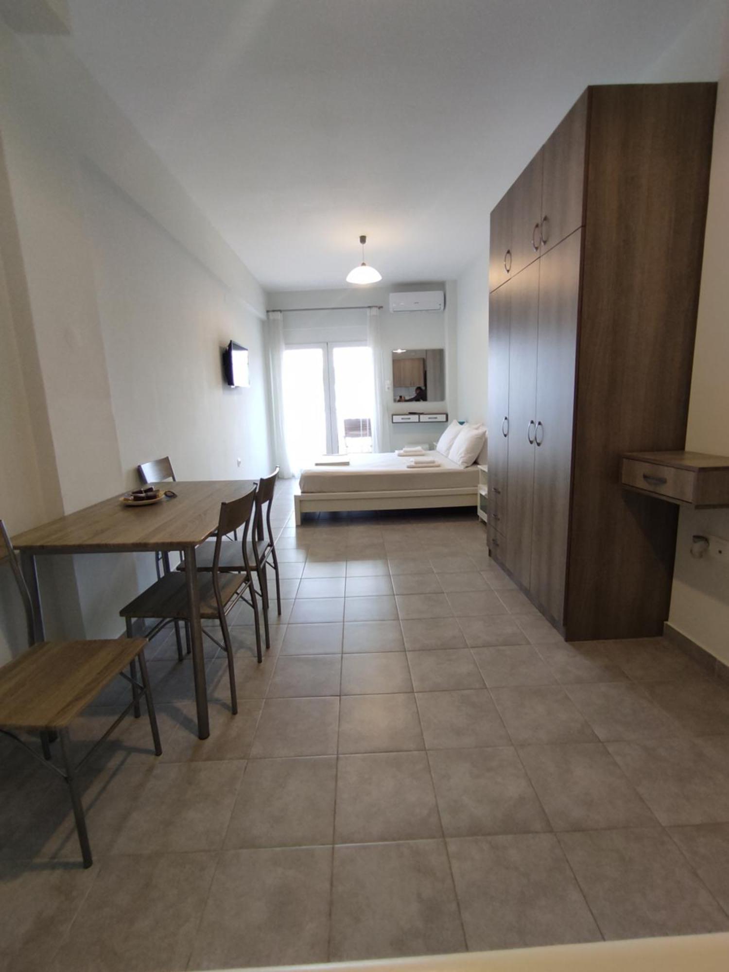 Sea View Apartments Nikos Néa Péramos Esterno foto